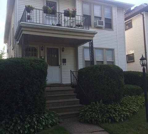 5th image of 1461 Beaconsfield Ave