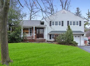 17 Vanderberg Pl, Cedar Grove, NJ 07009