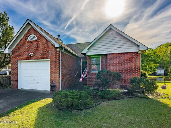 217 Lakemere Drive, New Bern, NC 28562