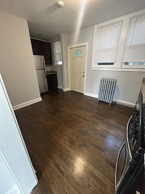 2502 N Leclaire Ave — Photo 4