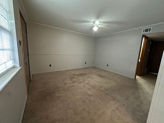 2nd image of 710 E O St #1-5