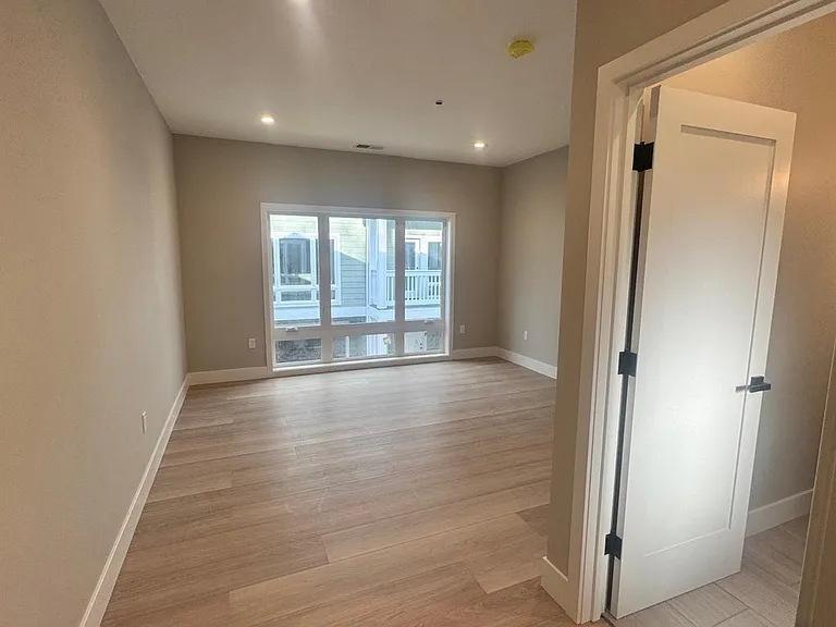 902 E Cotati Ave #902A — Photo 7