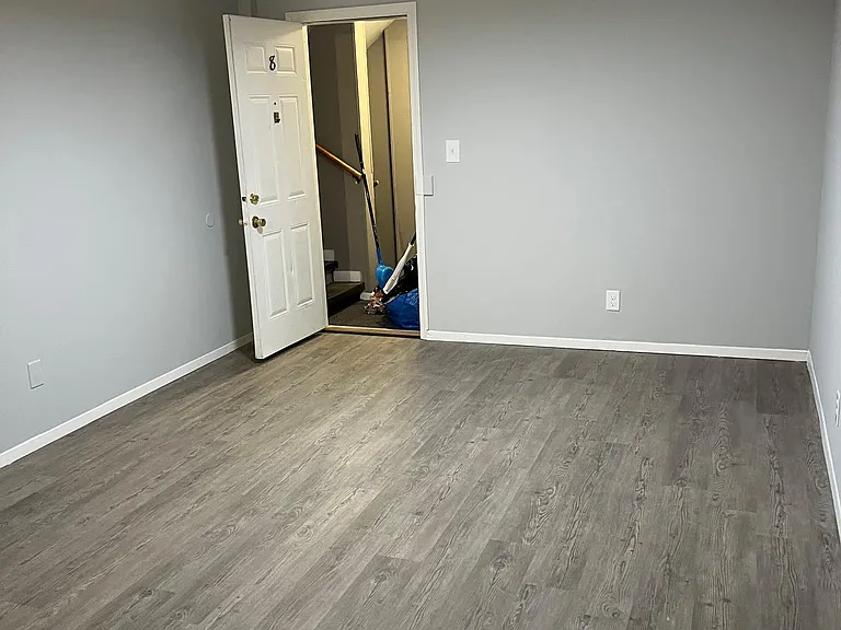 905 Market St #8 — Photo 12