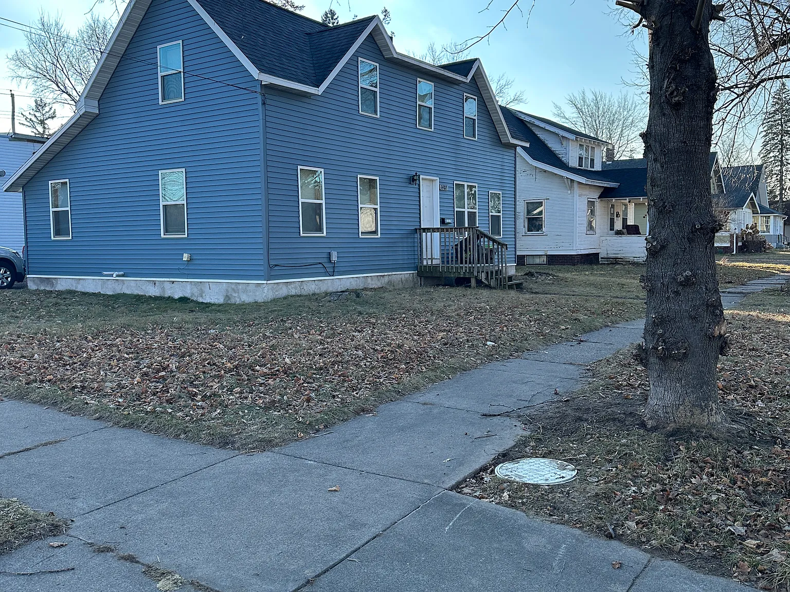 6 bed, 2000 sqft, $1,300 — Photo 2