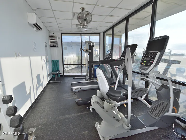 525 Ocean Blvd #405 — Photo 35