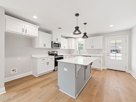 2nd image of 236 Camerons Cove Dr