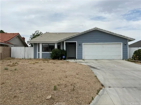 14760 Crofton Ln, Helendale, CA 92342