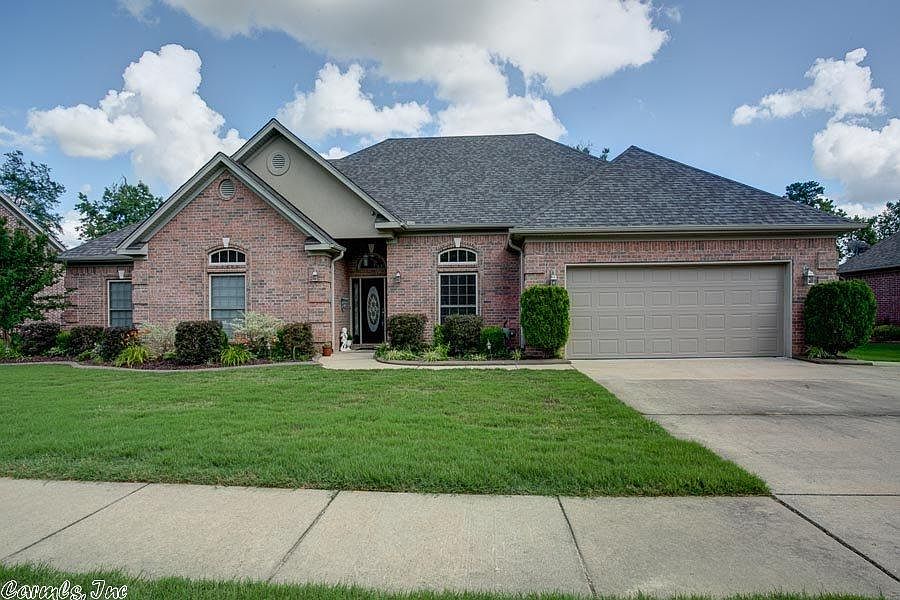 1st image of 2815 Crooked Stick Dr
