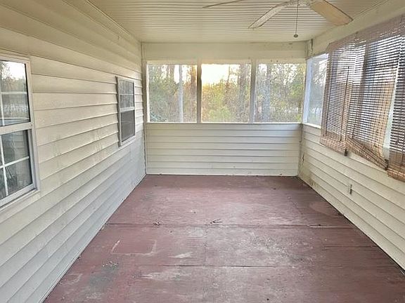 3rd image of 3988 Greensboro Hwy