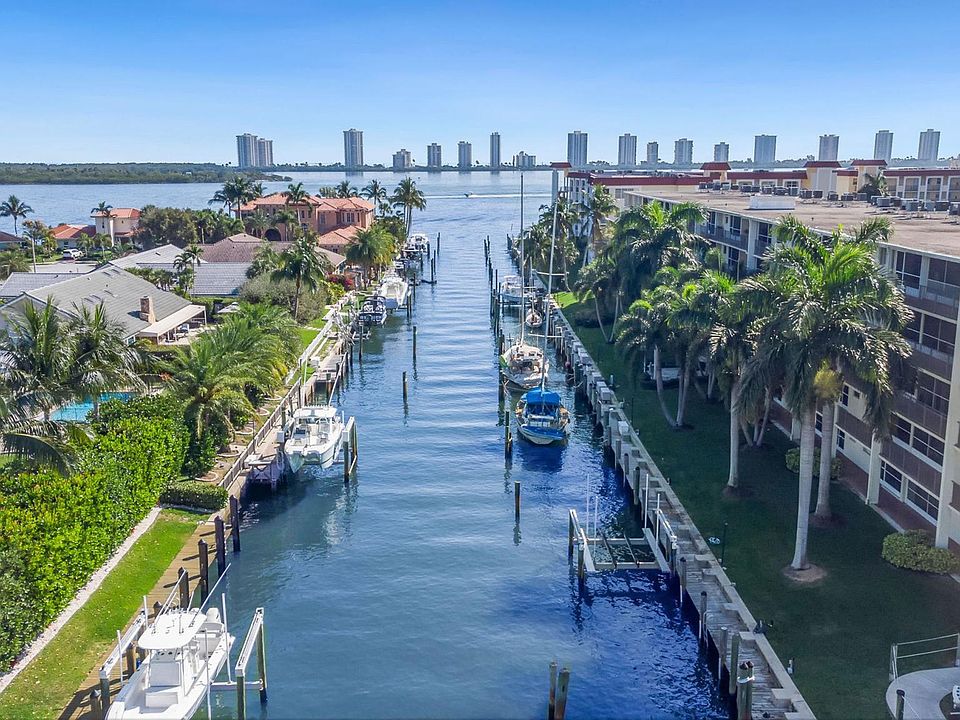 1st image of 109 Paradise Harbour Blvd