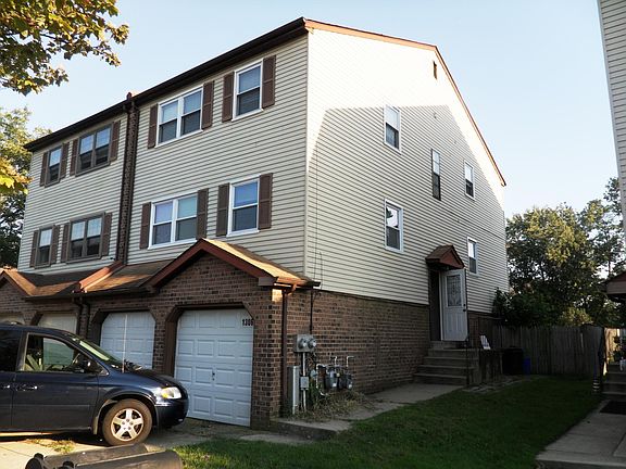 2nd image of 13061 Blakeslee Dr #1