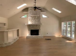 210 Westwood North Dr, Magnolia, TX 77354