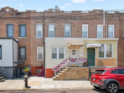 70-22 69th Pl, Ridgewood, NY, 11385