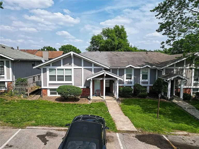 14049 Dunbar Ct — Photo 1