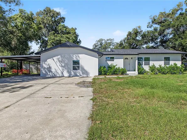 8106 N LYNN AVENUE, TAMPA, FL 33604