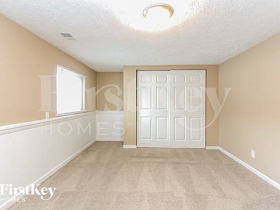 5th image of 3967 Pineview Ln