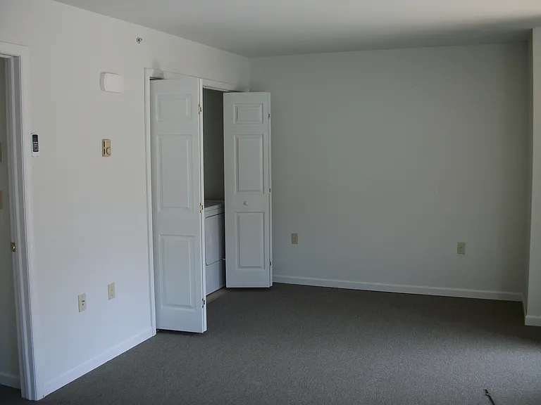 79 Lagrange Ln #4 — Photo 6
