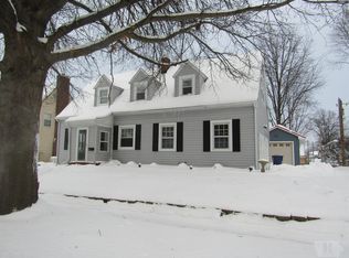 207 N 11th St, Marshalltown, IA 50158