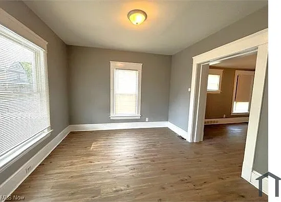 10635 Dupont Ave — Photo 7