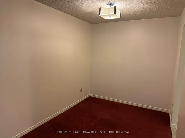 221 Park St N #211A — Photo 4