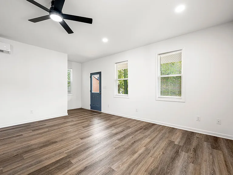 255 Love St SW #B2 — Photo 11