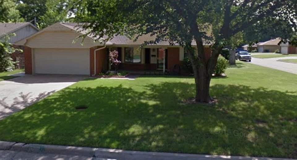 1st image of 2112 Hardy Dr