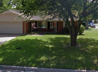 2112 Hardy Dr, Edmond, OK 73013