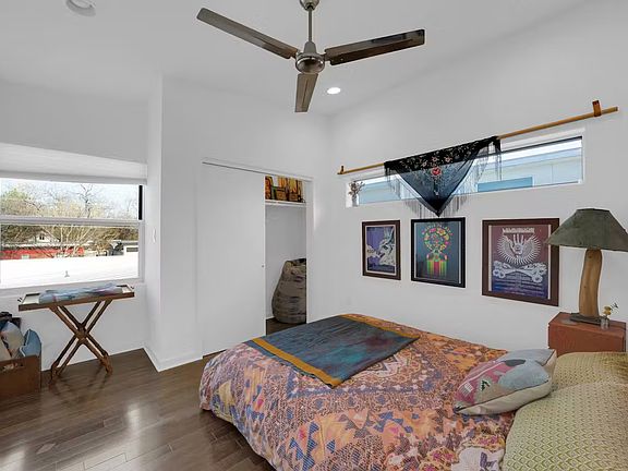 5th image of 5921 Lux St