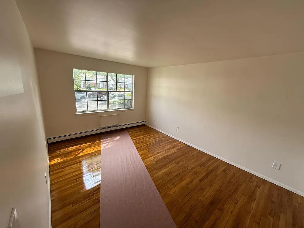 43 Rome Ave — Photo 2