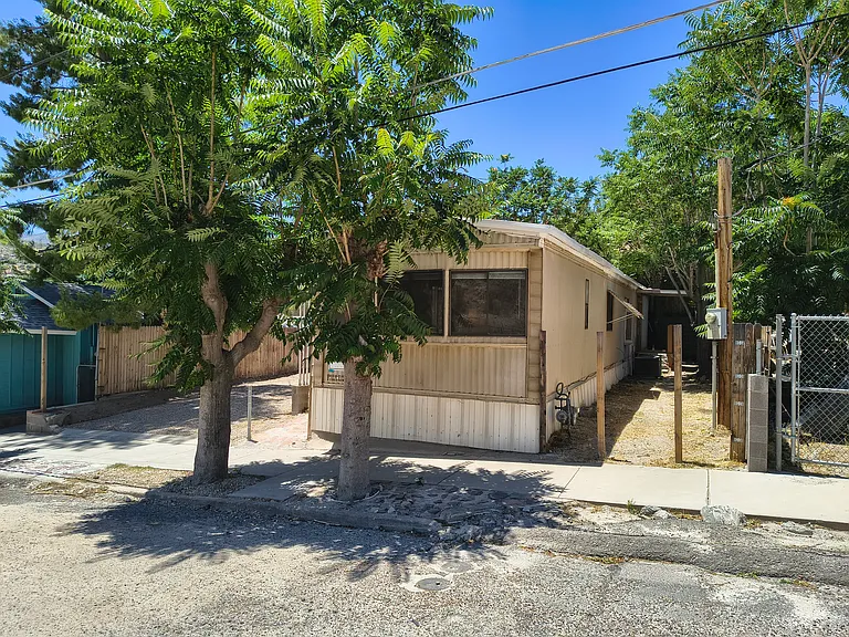 236 N Miami Ave — Photo 2