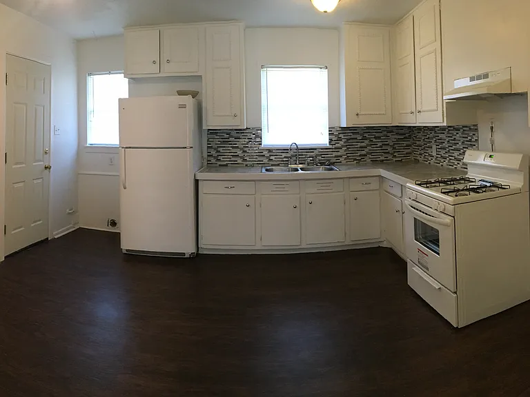 4 Pershing Dr #A — Photo 8