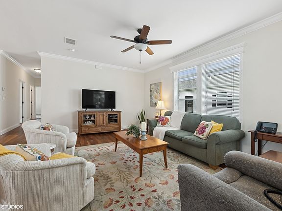 3rd image of 1417 Scenic View Ln