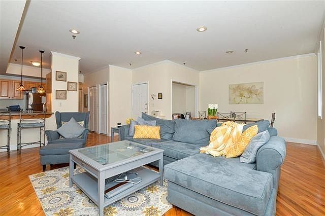 1st image of 317 Monroe St APT 2