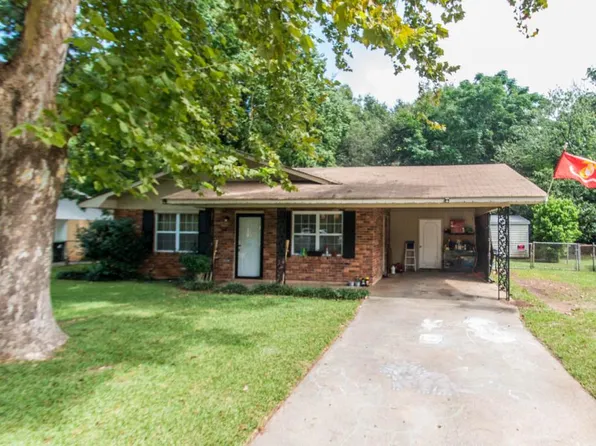 122 Briarwood Dr, Warner Robins, GA 31093