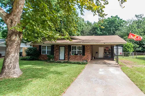 122 Briarwood Dr Photo 1