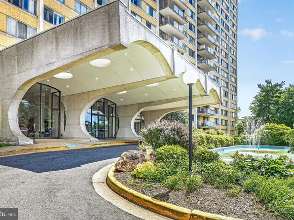 301 N Beauregard St APT 1001, Alexandria, VA 22312