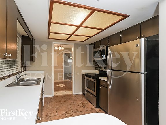 5th image of 12 Heritage Cove Ct
