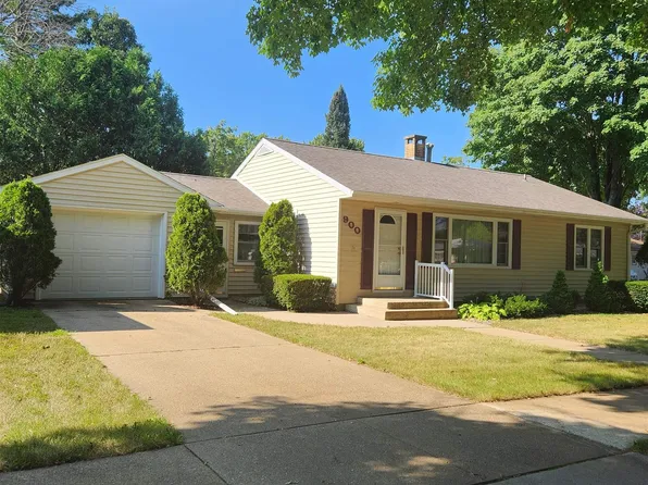 900 6th Ave, Charles City, IA 50616