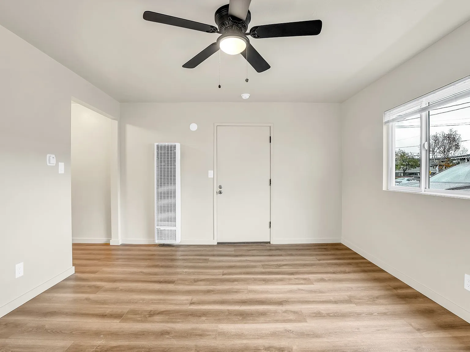 Studio, 360 sqft, $1,625 — Photo 2