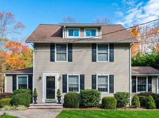 15 Rogers Pl, Berkeley Heights, NJ 07922