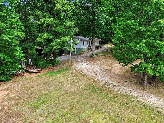 2nd image of 3944 Fairburn Rd