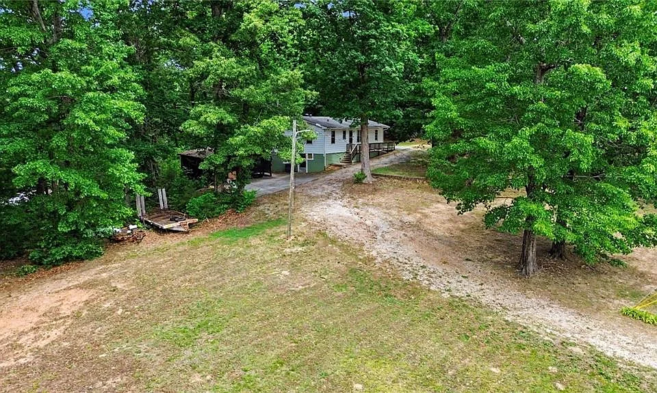 3944 Fairburn Rd