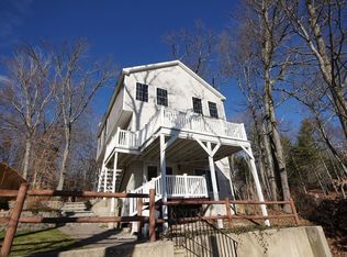 81 Uxbridge Rd, Mendon, MA 01756