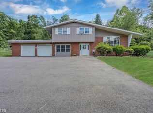 215 Church Rd, Milford, NJ 08848