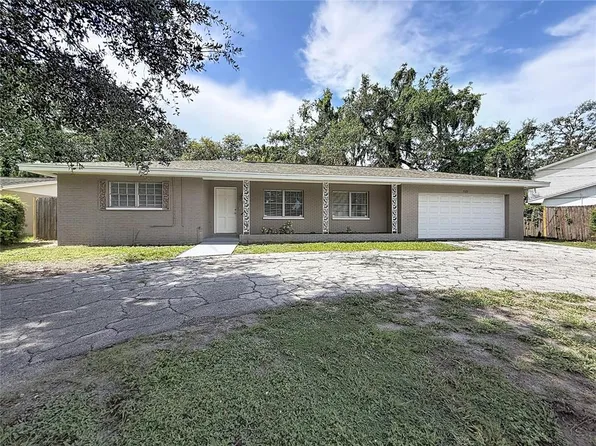 7123 Woodfield Dr, Tampa, FL 33617