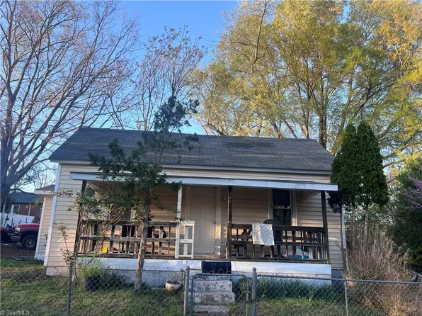 307 E Brookline St, Winston Salem, NC 27127