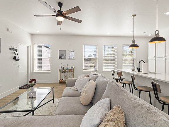 2nd image of 211 W Symmes St #101