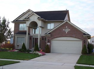 7598 Greene Farm Dr, Ypsilanti, MI