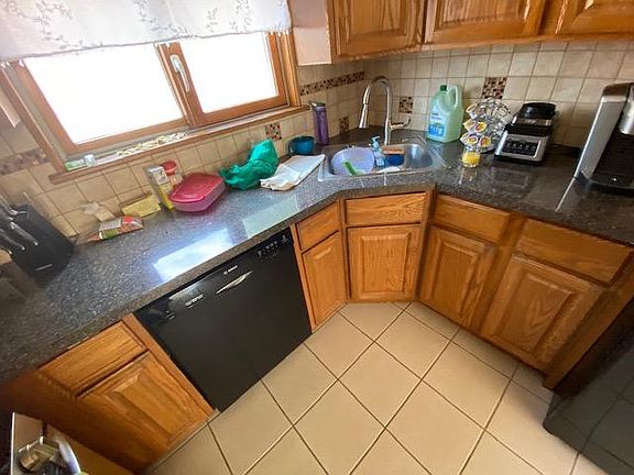 5th image of 2209 Fish Ave