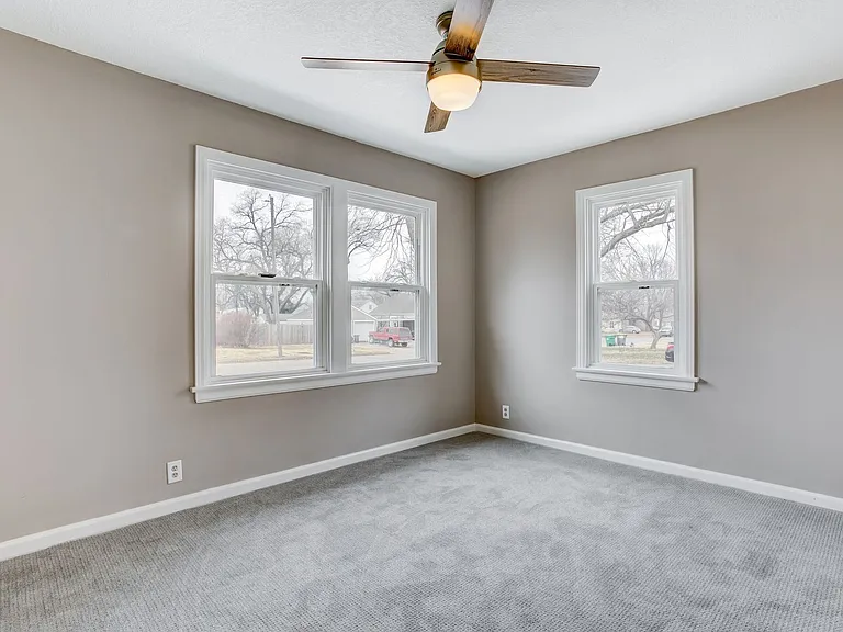 1018 S Vassar Ave — Photo 9